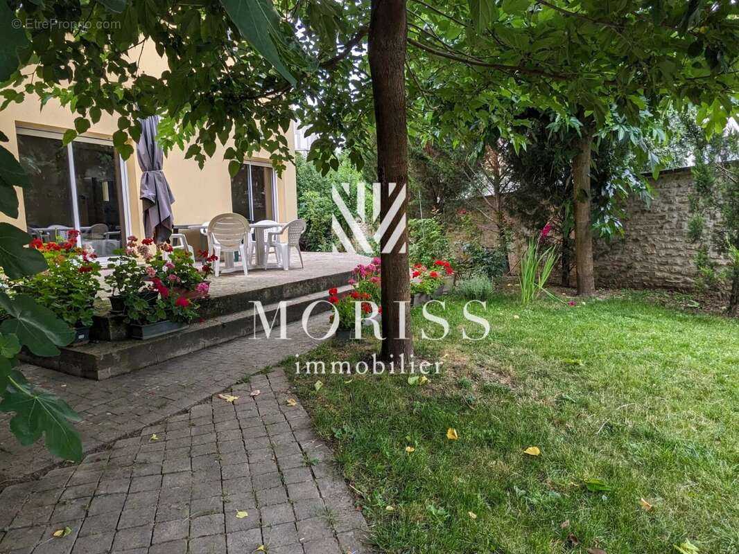 Maison à LE PERREUX-SUR-MARNE