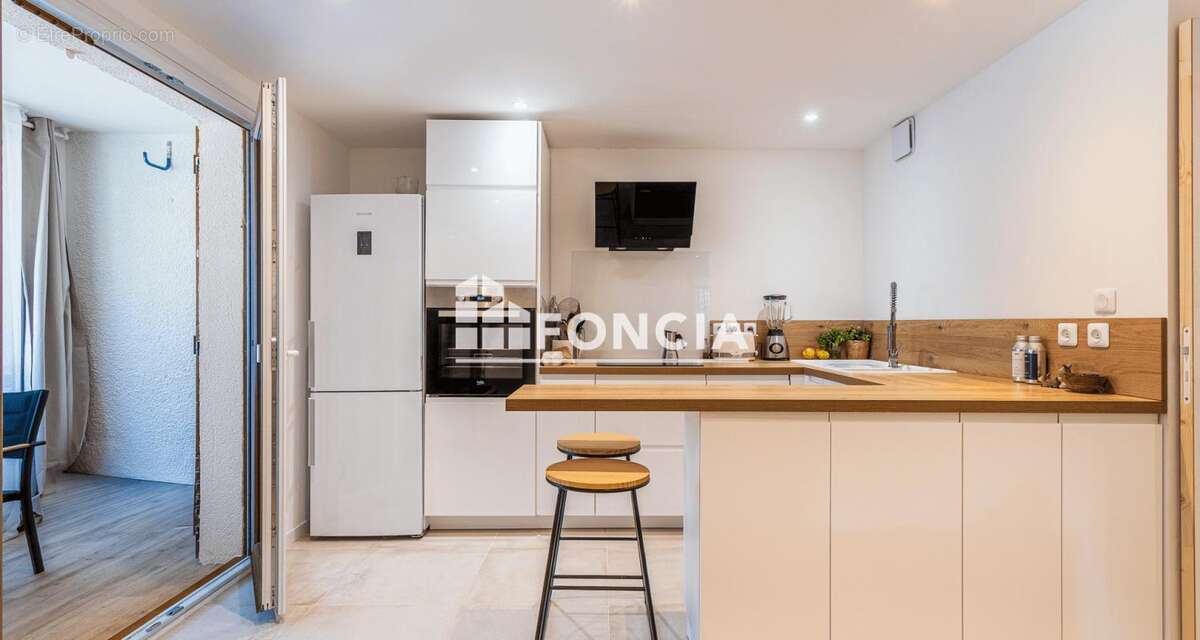 Appartement à BORMES-LES-MIMOSAS