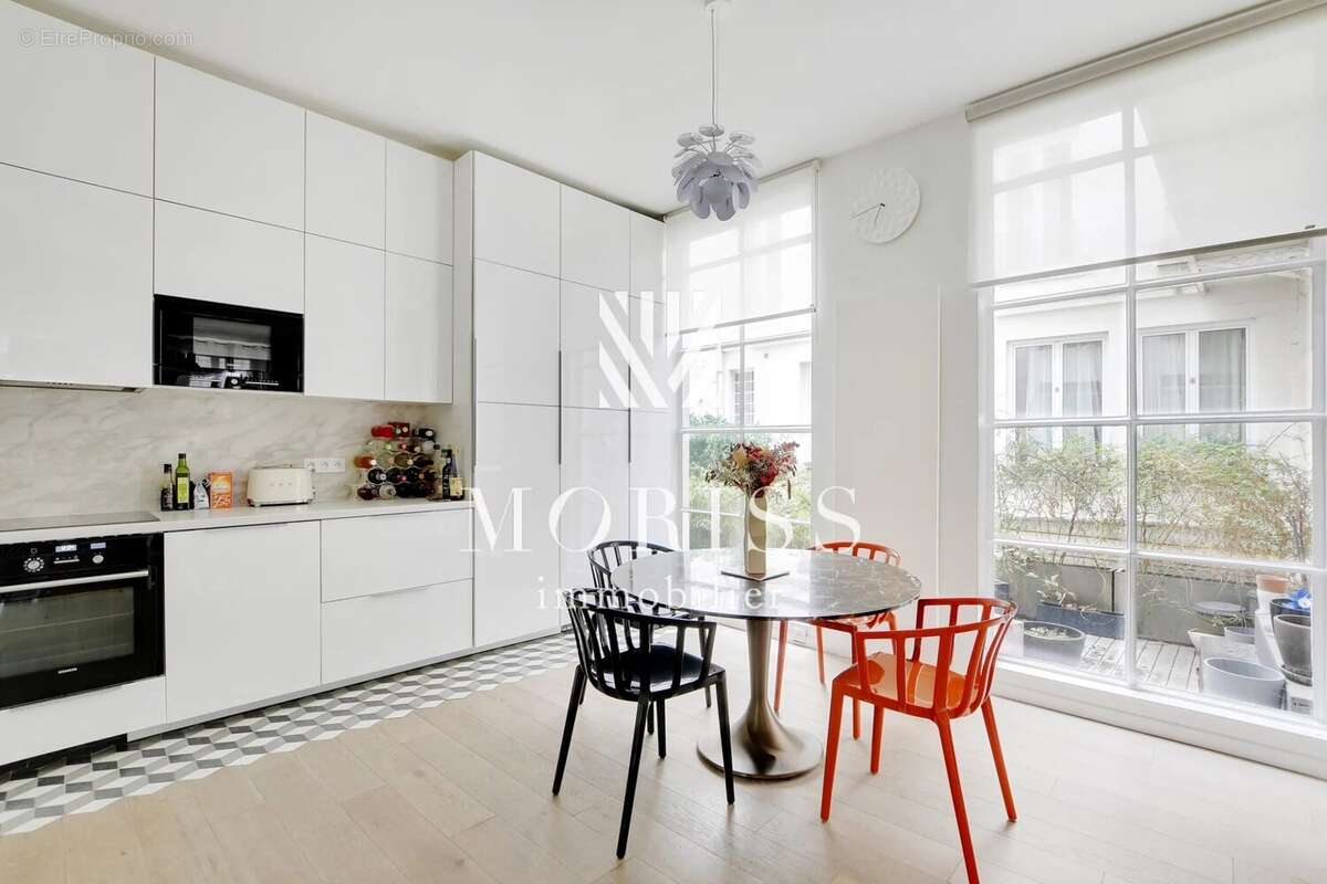 Appartement à PARIS-3E