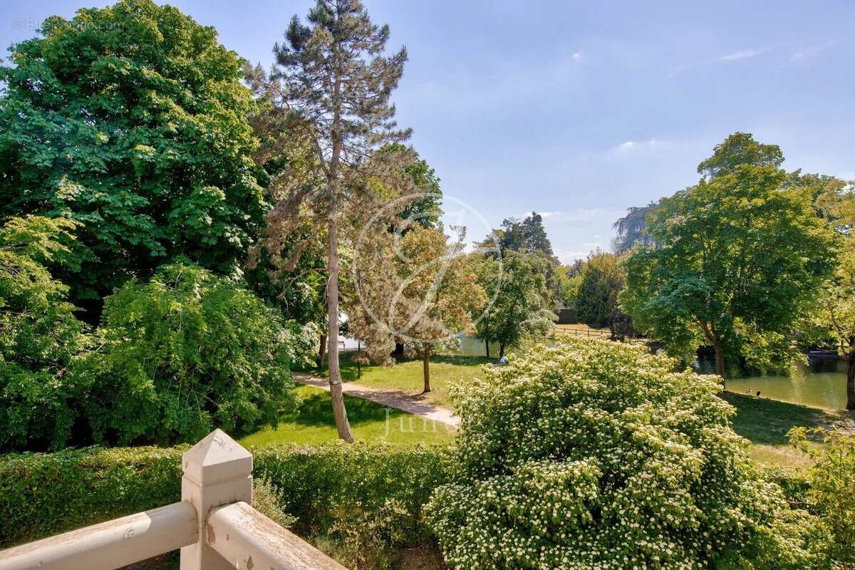 Maison à LE VESINET