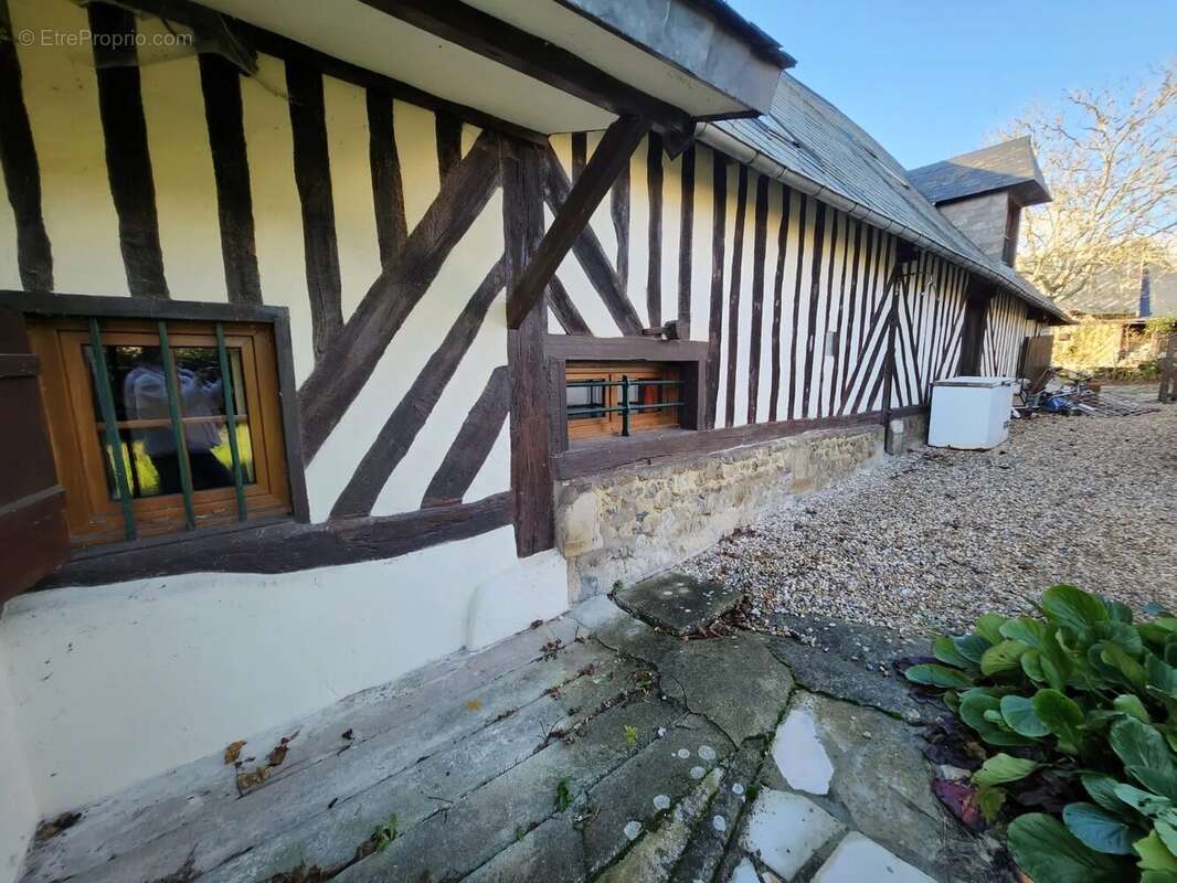 Maison à MANNEVILLE-LA-PIPARD