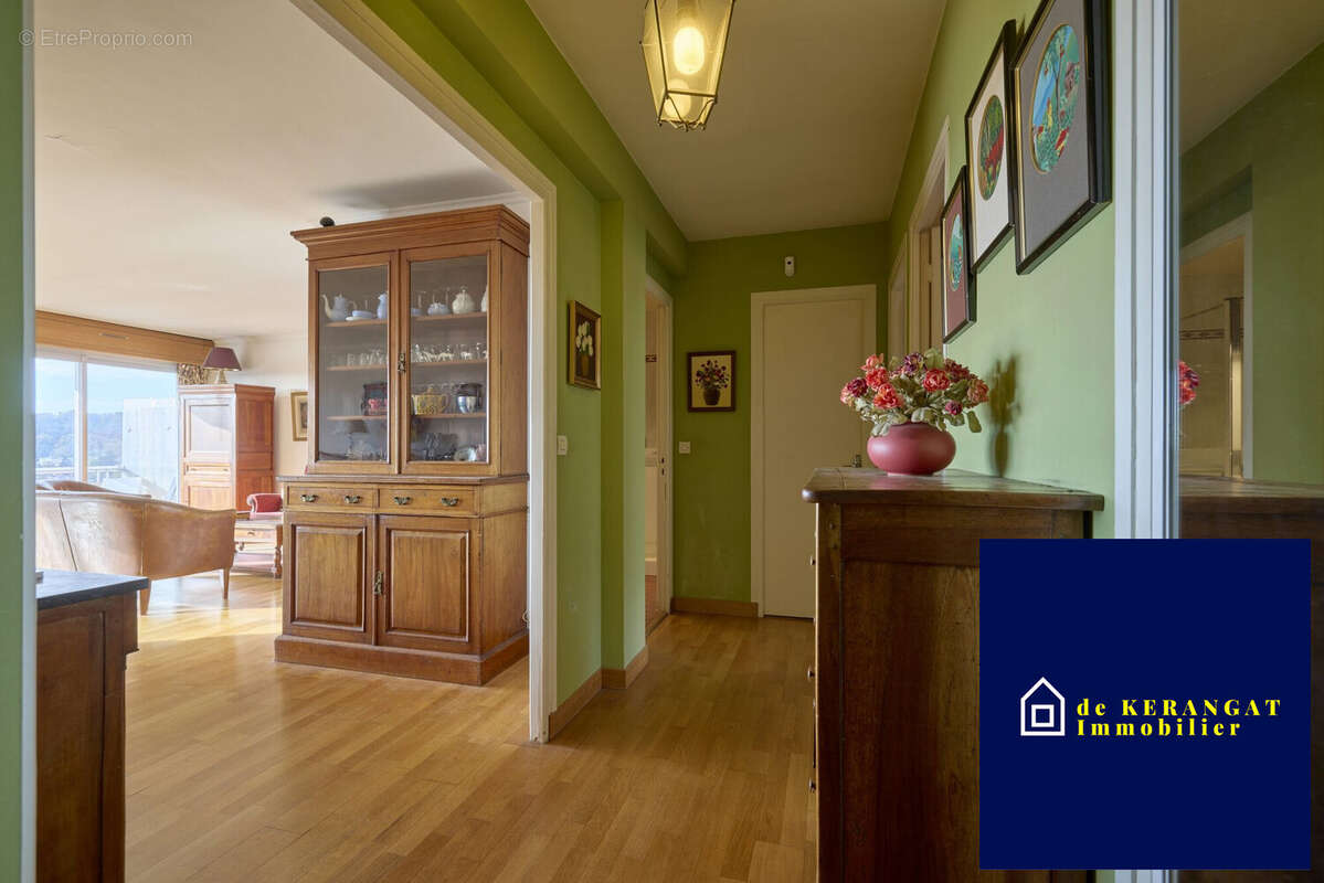 Appartement à LE PLESSIS-ROBINSON