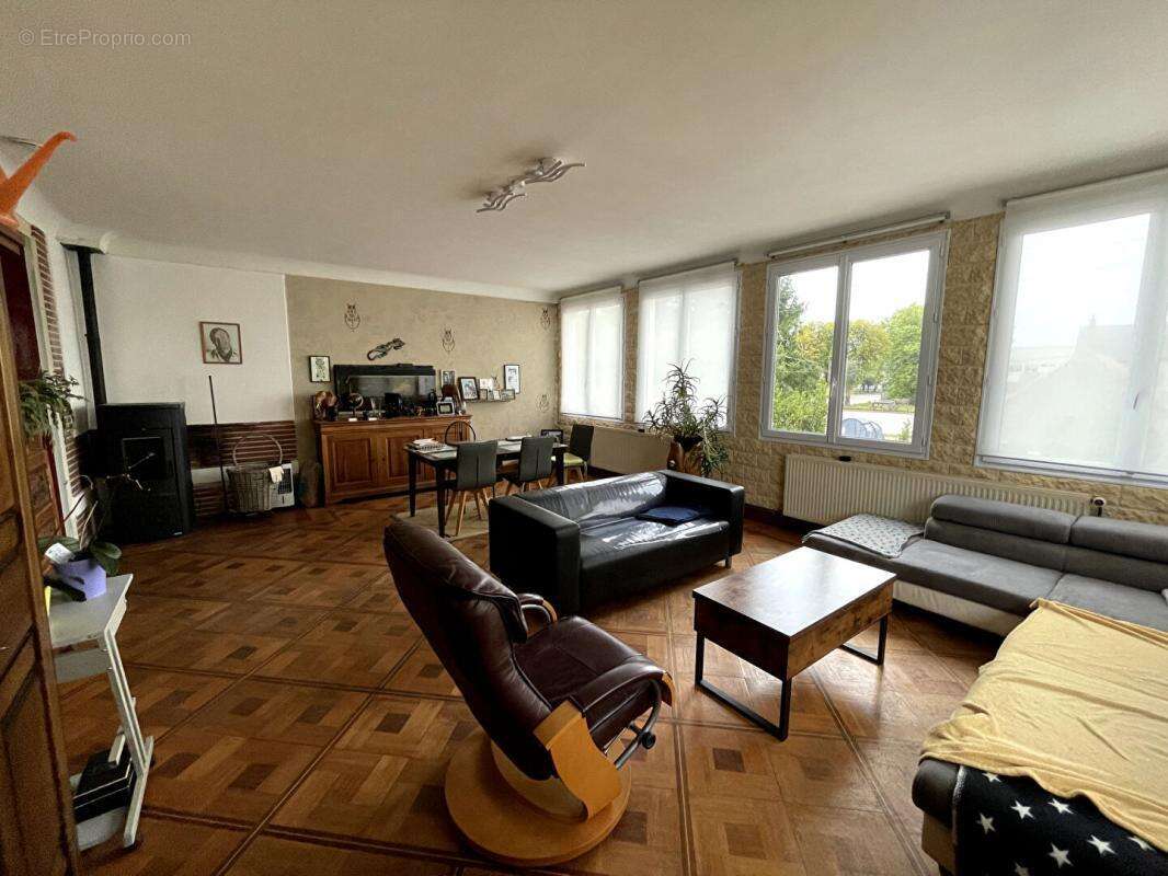 Maison à PAIMBOEUF