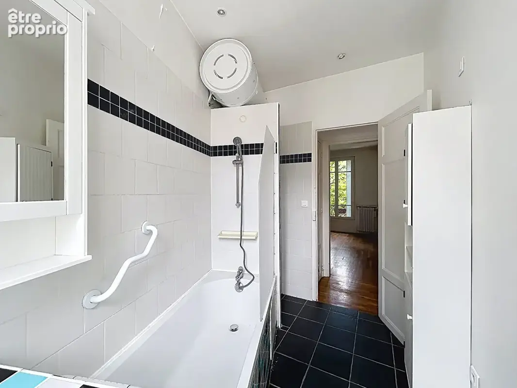 RER A Le Parc de Saint Maur. Appartement 2 pièces de 50.24 m2 - photo 7
