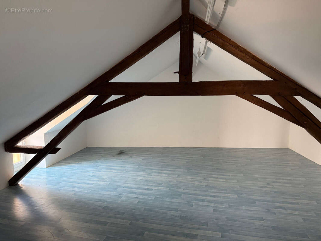 Maison 148 m² à Montipouret  - photo 9