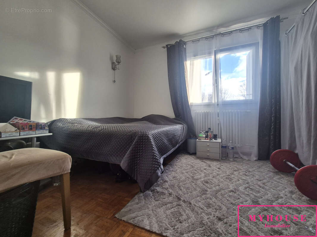 Quartier metro appartement 4 pieces 74m2 - photo 6