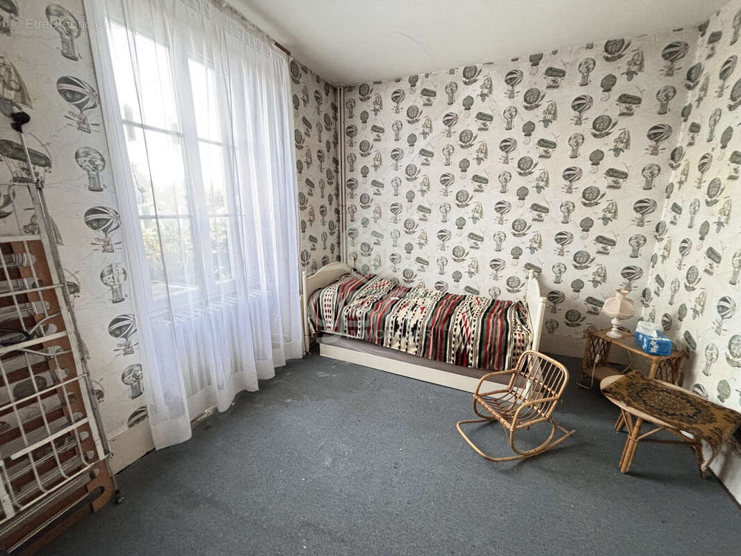 Maison à SAINTE-MAURE-DE-TOURAINE