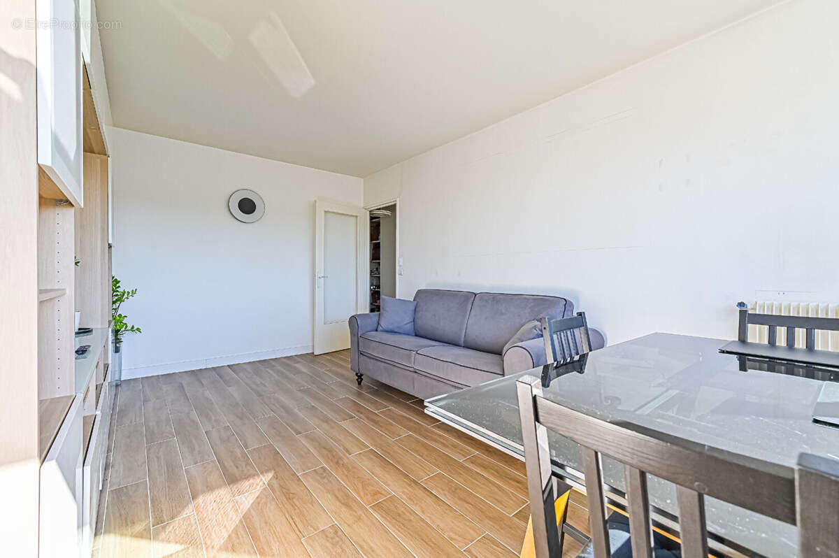 Appartement à PARIS-19E