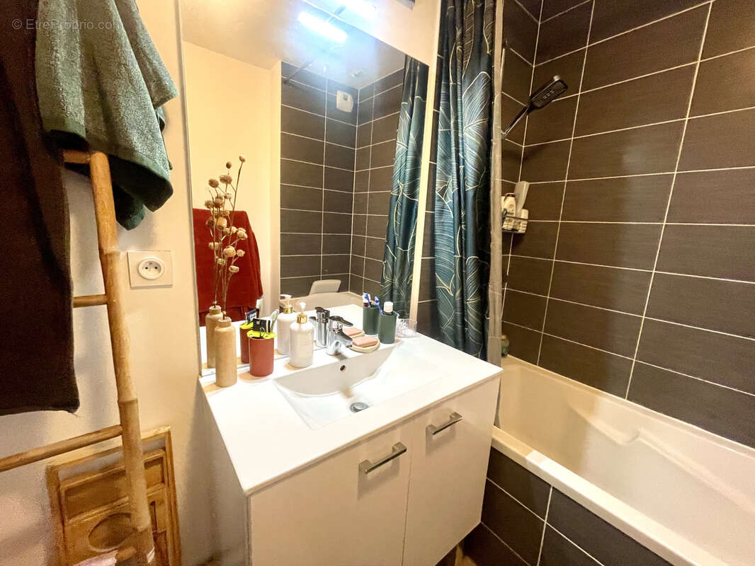 Appartement à BOUGUENAIS