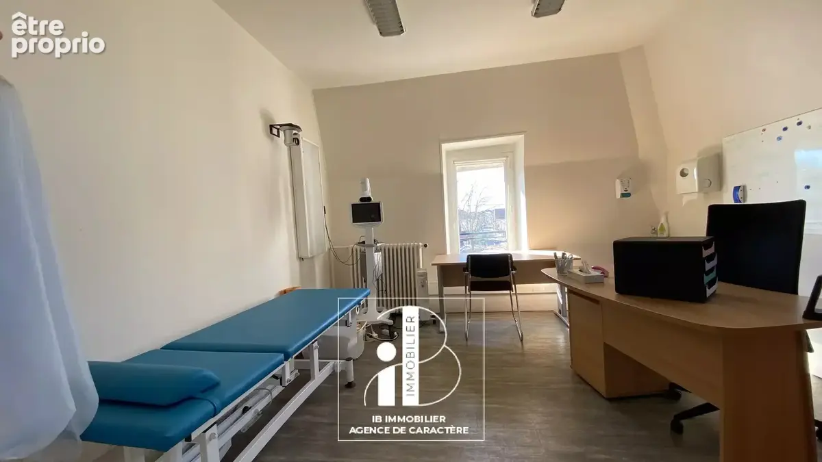 Melun immeuble en toute propriete libre de 402 m² avec ascenceur et parking privatif - photo 7
