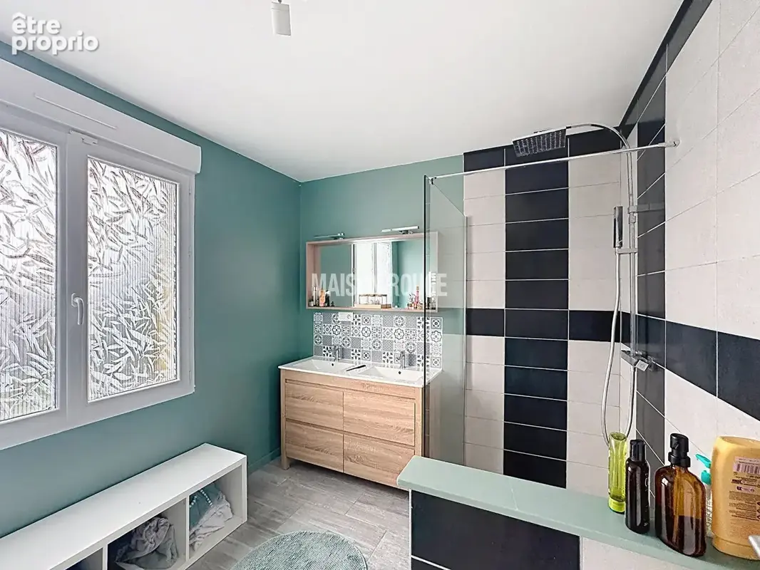 Maison familiale  au calme 4 chambres vie de plain-pied et sous-sol total - photo 13
