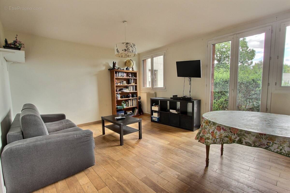 Appartement à SAINT-CYR-L'ECOLE