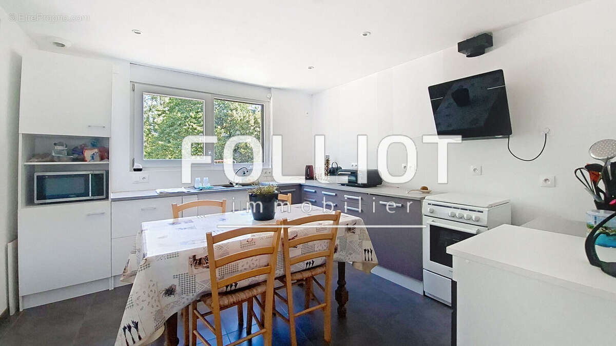A vendre Maison St Laurent De Cuves 4 pièce(s) 93 m2 - photo 7