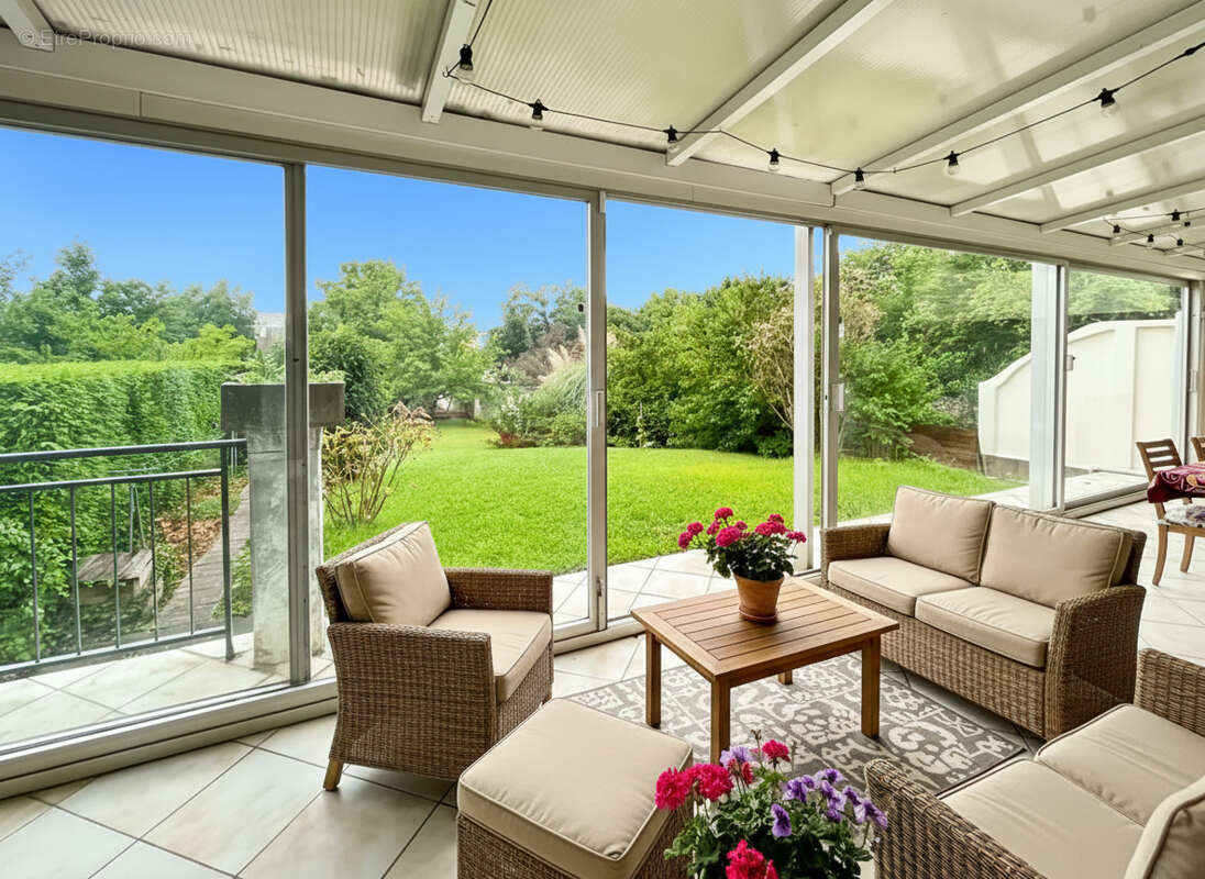 Maison à VERRIERES-LE-BUISSON