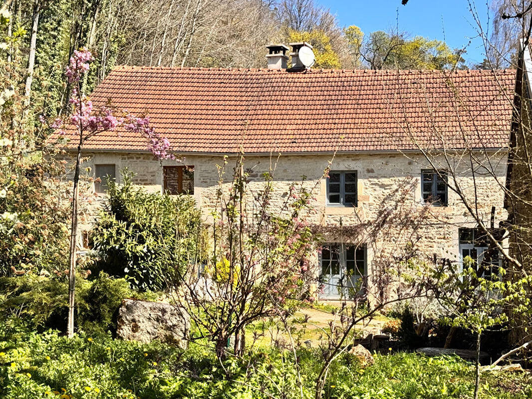 Maison à MONT-SAINT-JEAN