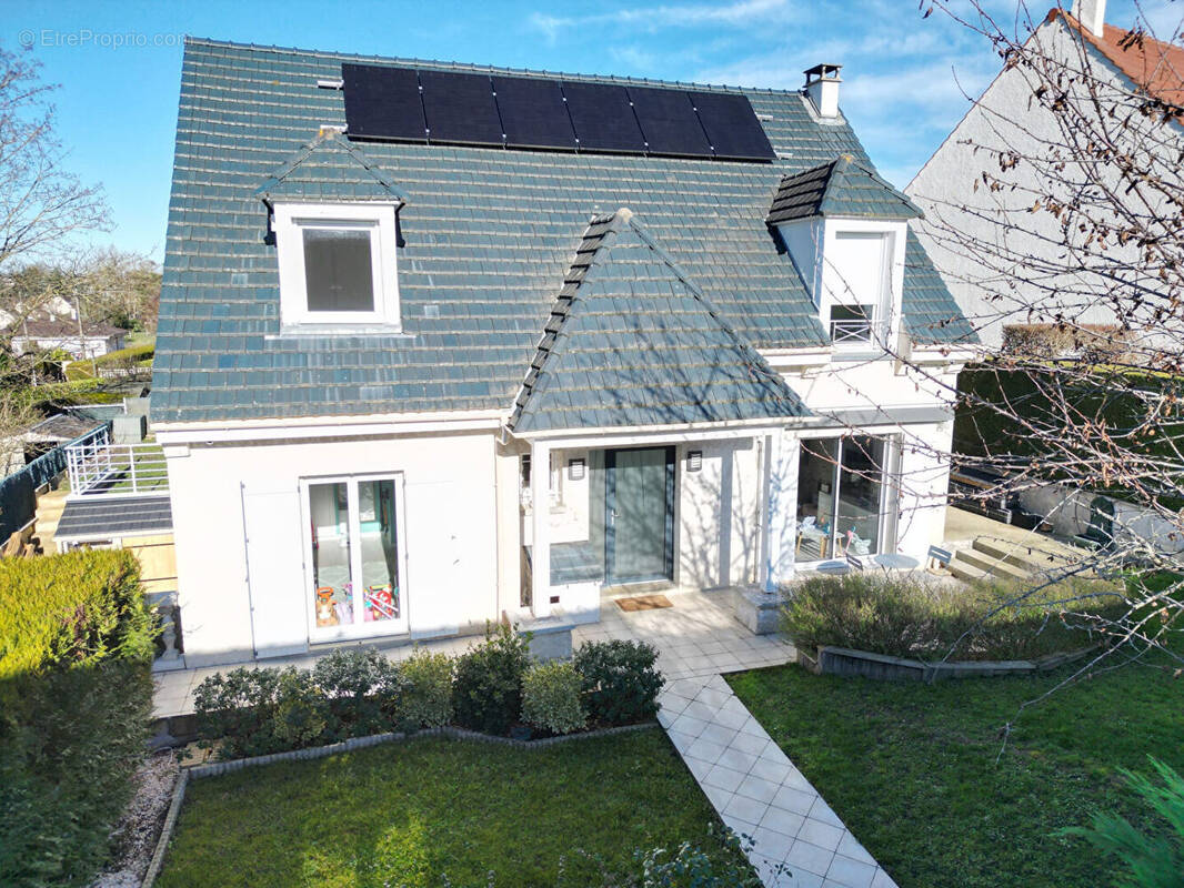 Maison à SAINTRY-SUR-SEINE