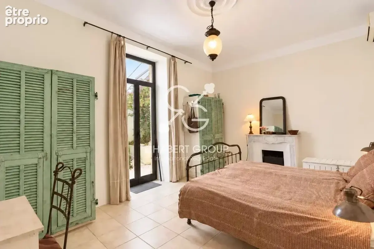 Villefranche-sur-mer – appartement – 4 pièces – 85 m² – terrasse de 95 m² – studio indépendant de 33 m² - garage - photo 10
