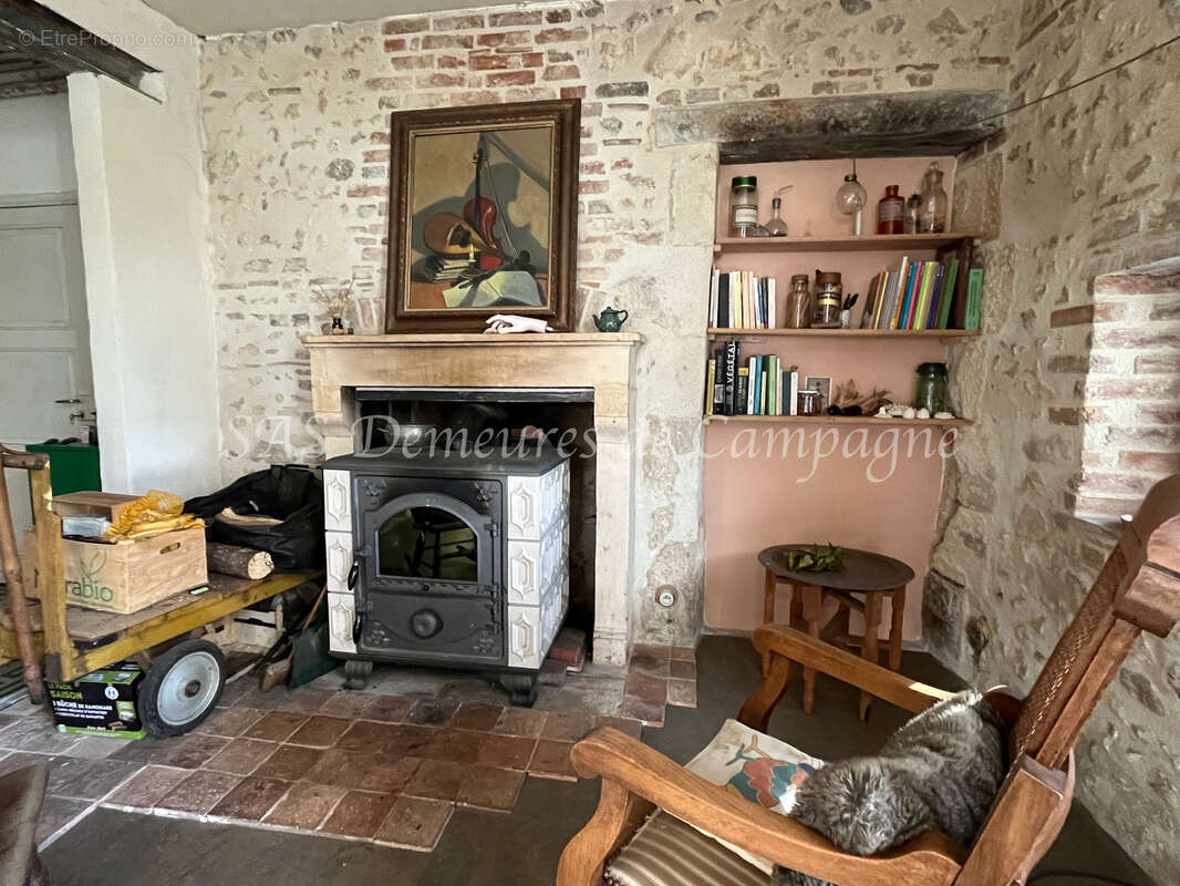 Maison à SAINT-SATUR