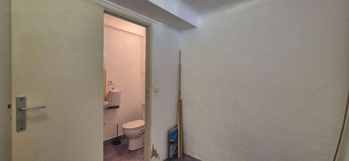 Appartement à COTIGNAC