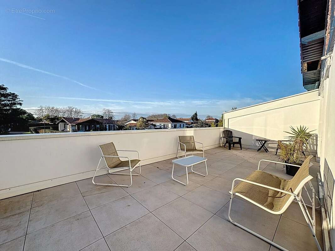 Maison à SAINT-MARTIN-DE-SEIGNANX