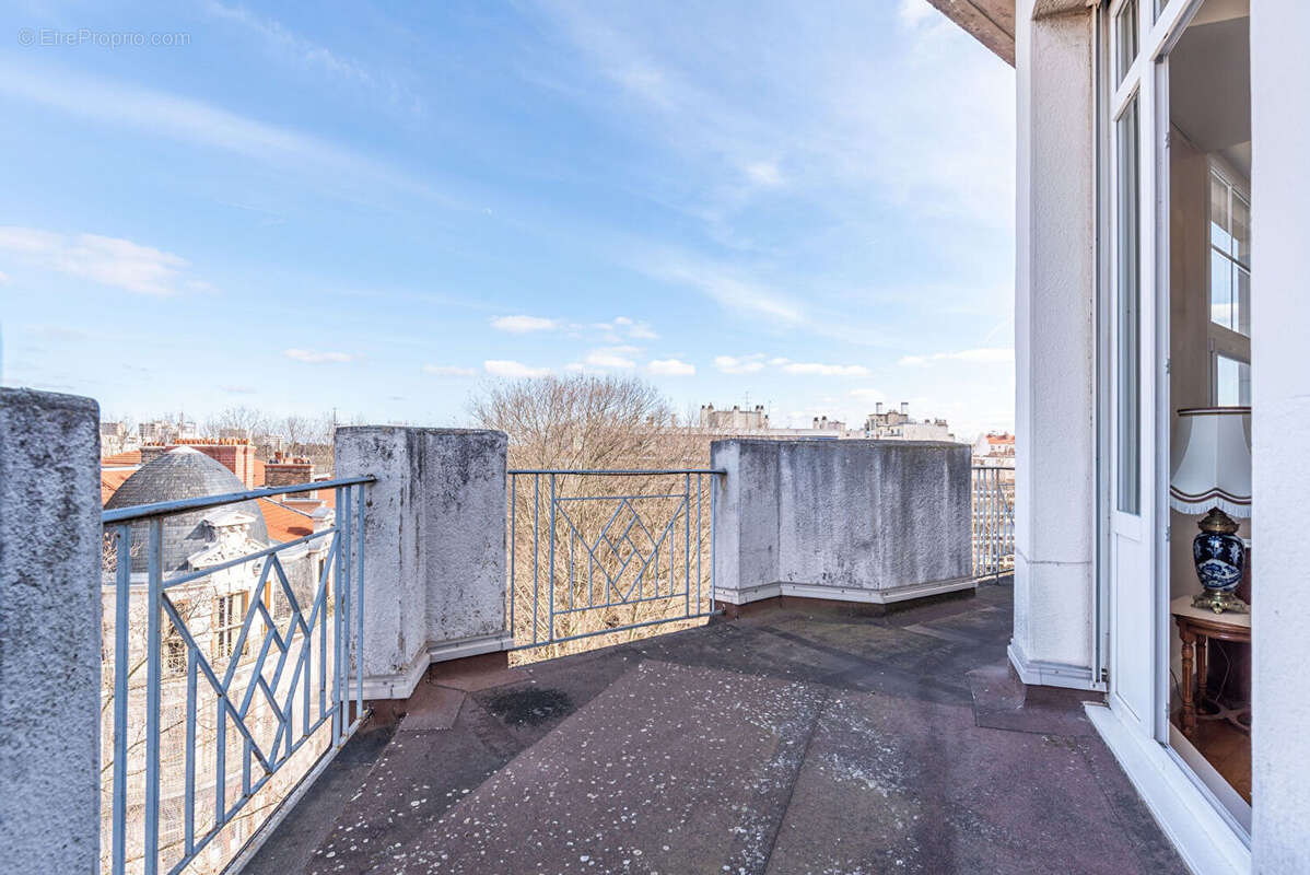 Appartement à LYON-6E