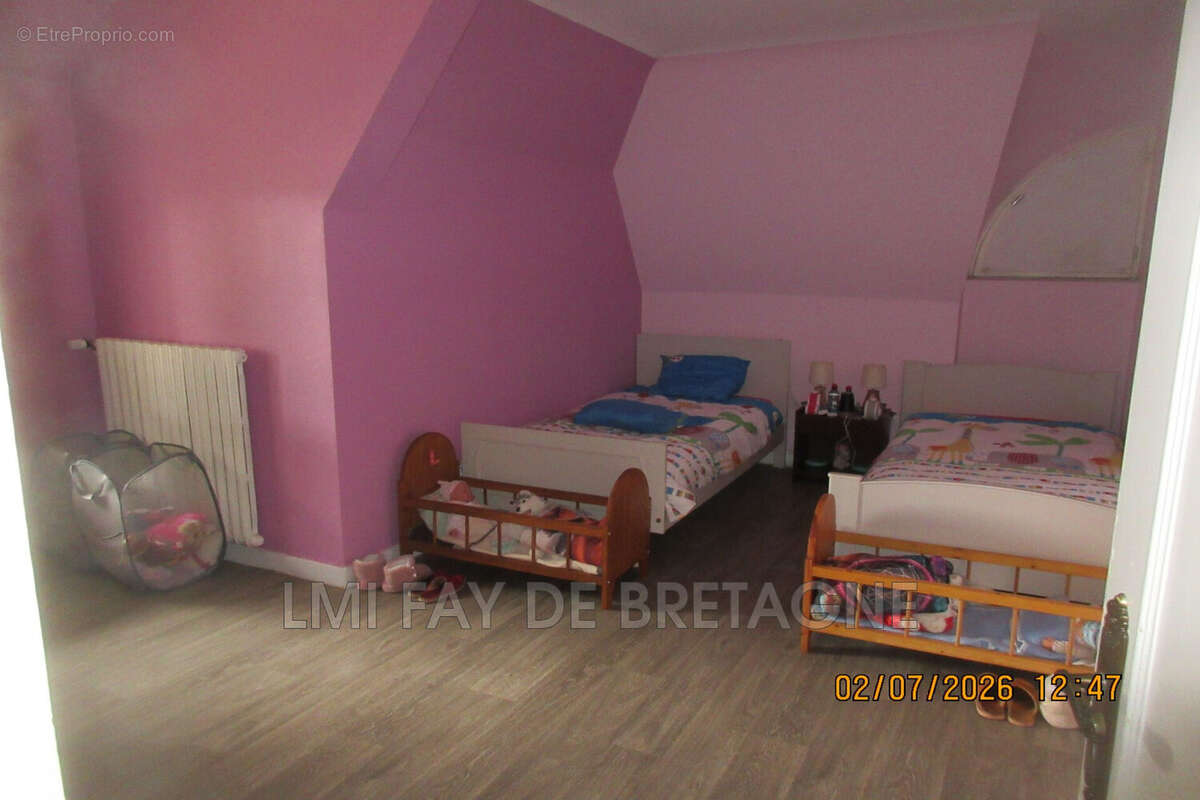 Maison 202 m² à Saint-Nicolas-De-Redon  - photo 6