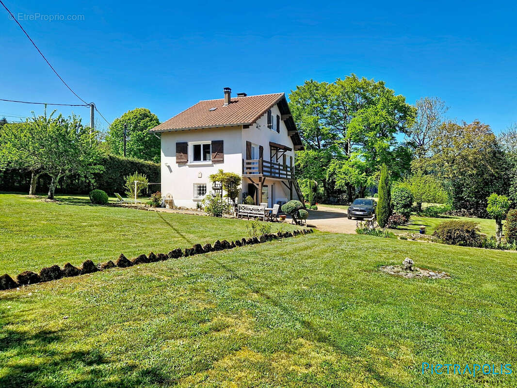 Maison 5 pièces 94 m² à vendre à Saint-Just-D'avray (69870) - photo 2
