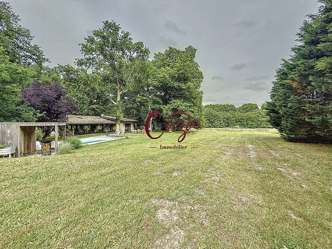 Maison à SAINT-SULPICE-ET-CAMEYRAC