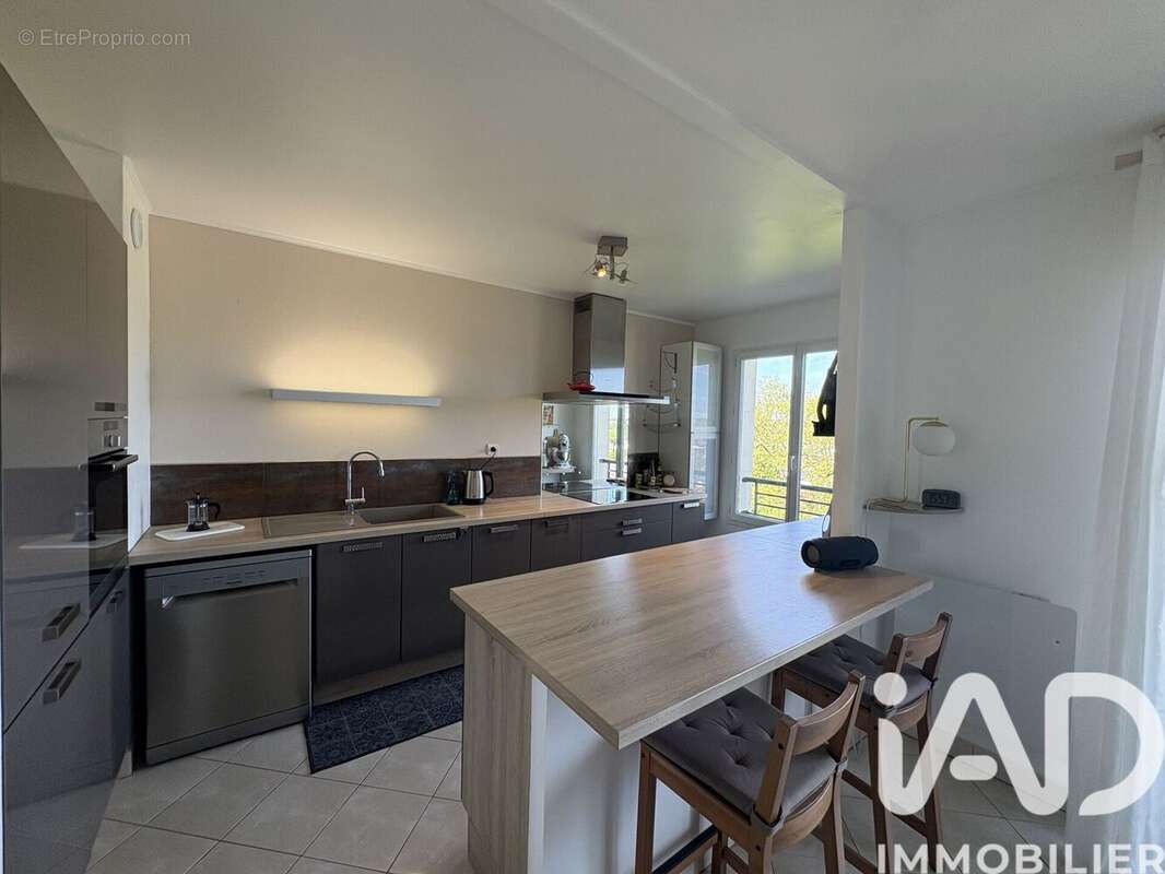 Photo 3 - Appartement à SAINT-FARGEAU-PONTHIERRY