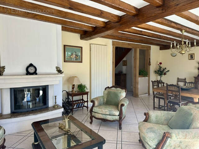 Maison à NEUFCHATEL-EN-BRAY