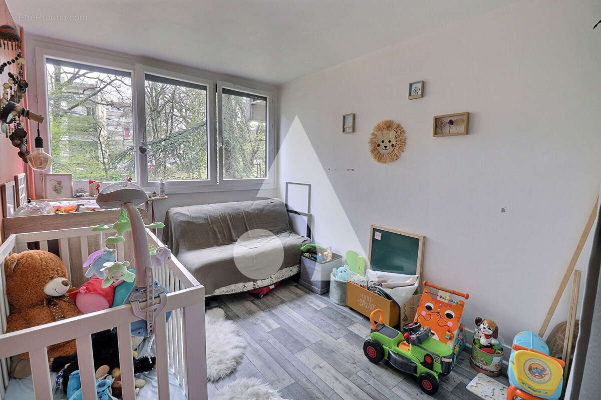 Appartement à MERY-SUR-OISE