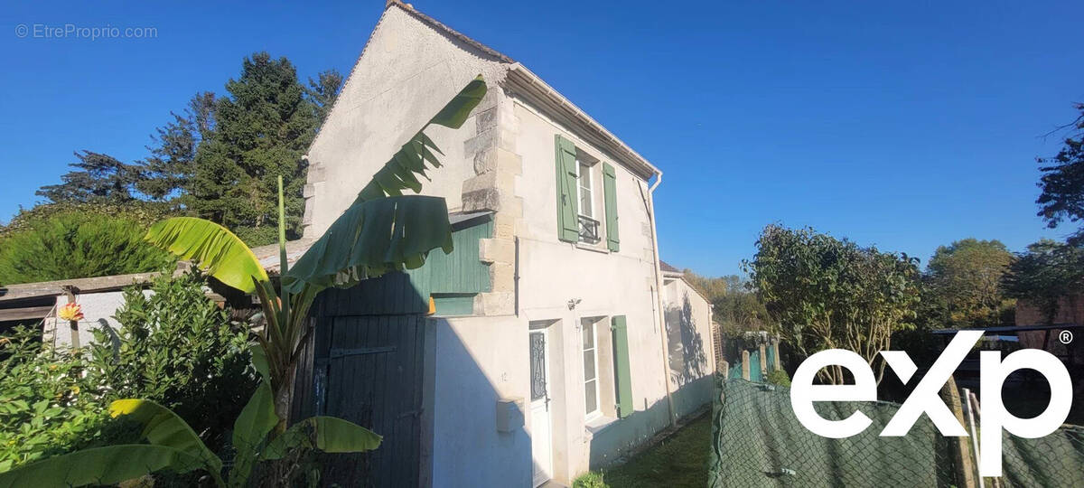 Maison à EPIAIS-RHUS