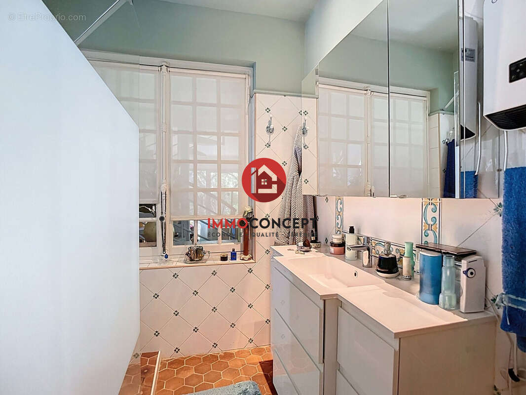 Maison à VILLENEUVE-LES-AVIGNON