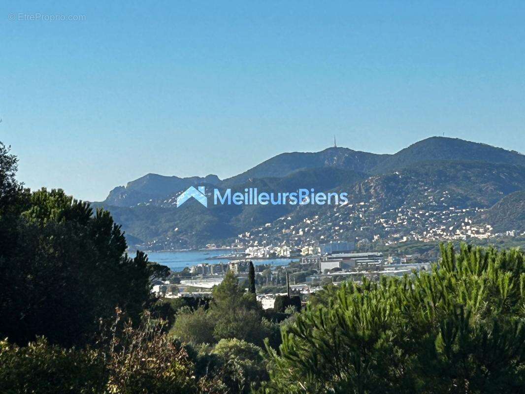 Appartement à LE CANNET