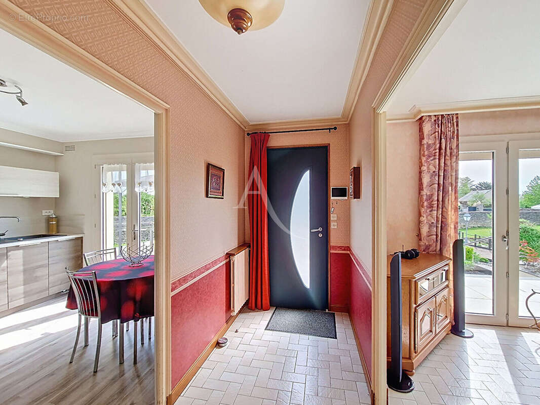 Maison à DOUE-LA-FONTAINE