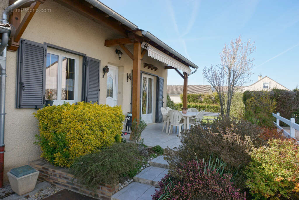 Maison à PARAY-LE-MONIAL