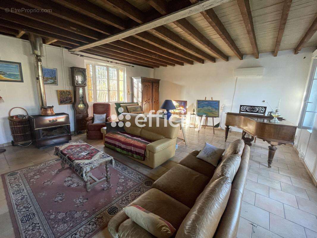 Maison à SERBANNES