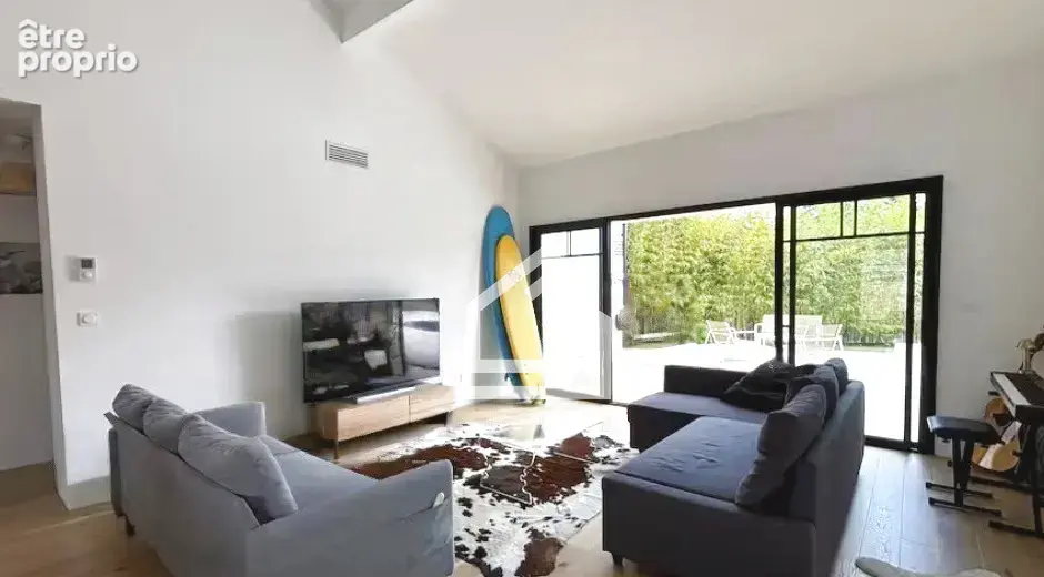 Maison récente et contemporaine, 4 chambres, piscine. - photo 3