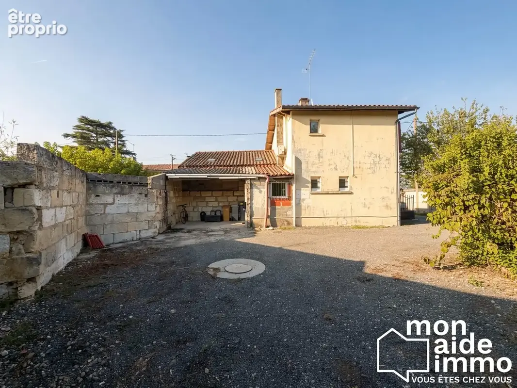 Maison 93 m² à Saint-Denis-De-Pile  - photo 7