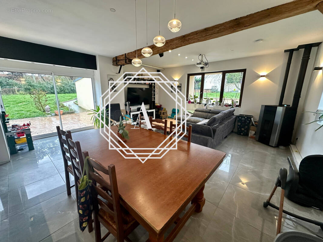 Maison à SAINT-CREPIN-IBOUVILLERS