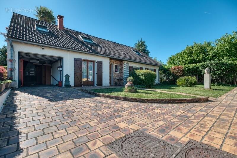 Maison à BALLAINVILLIERS