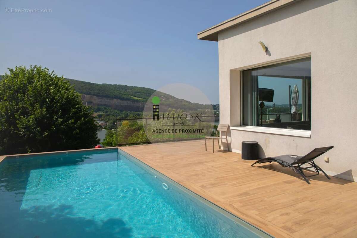 Maison à ROCHETAILLEE-SUR-SAONE