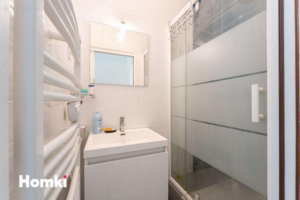 Appartement à MARSEILLE-5E