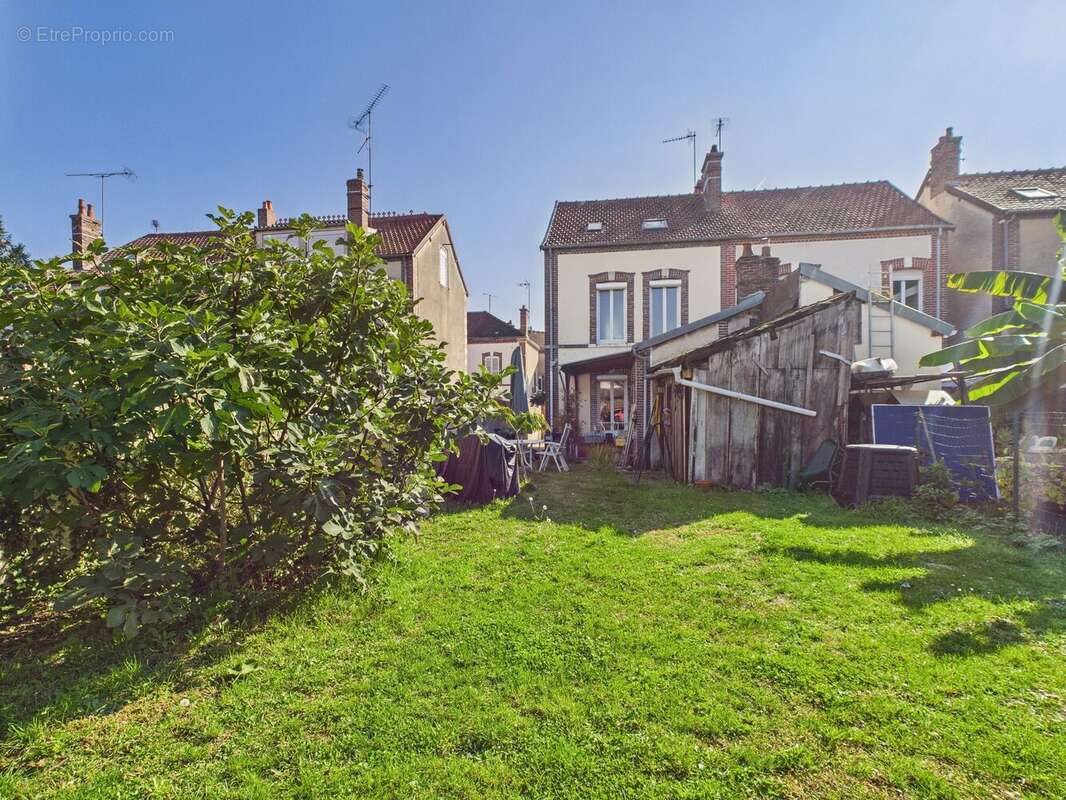 Maison à ROMILLY-SUR-SEINE