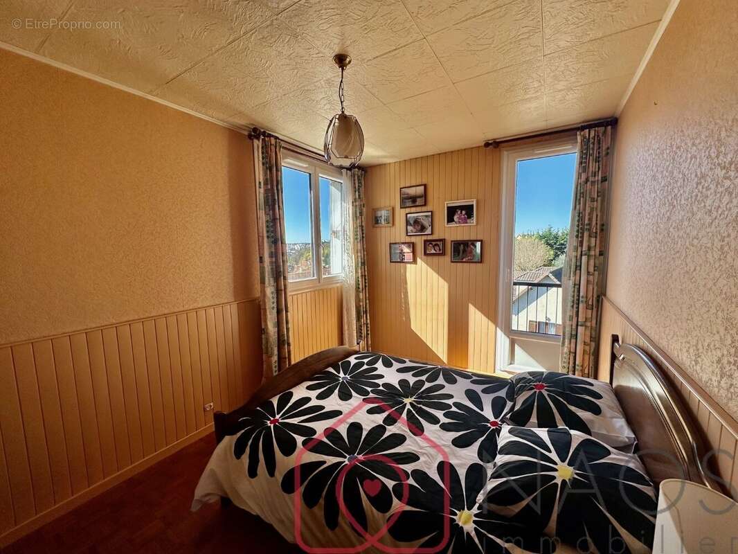 Appartement à LE PLESSIS-ROBINSON