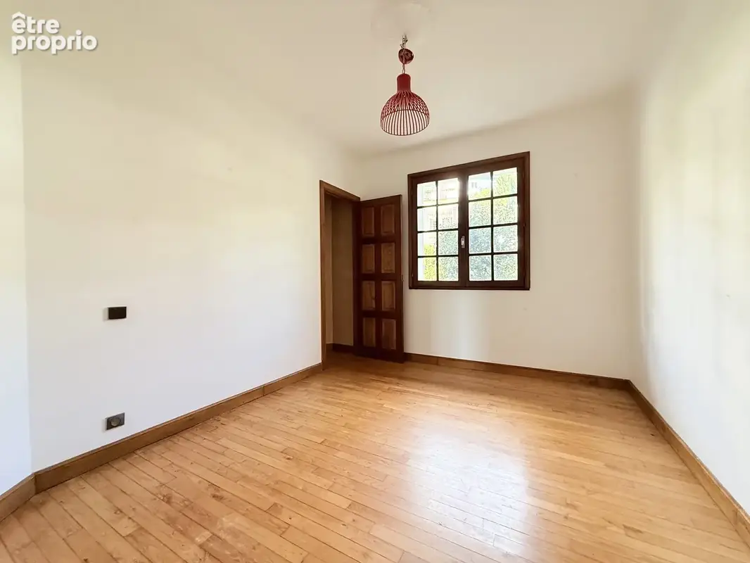 Appartement 124m2 + combles- 5 pieces - photo 9