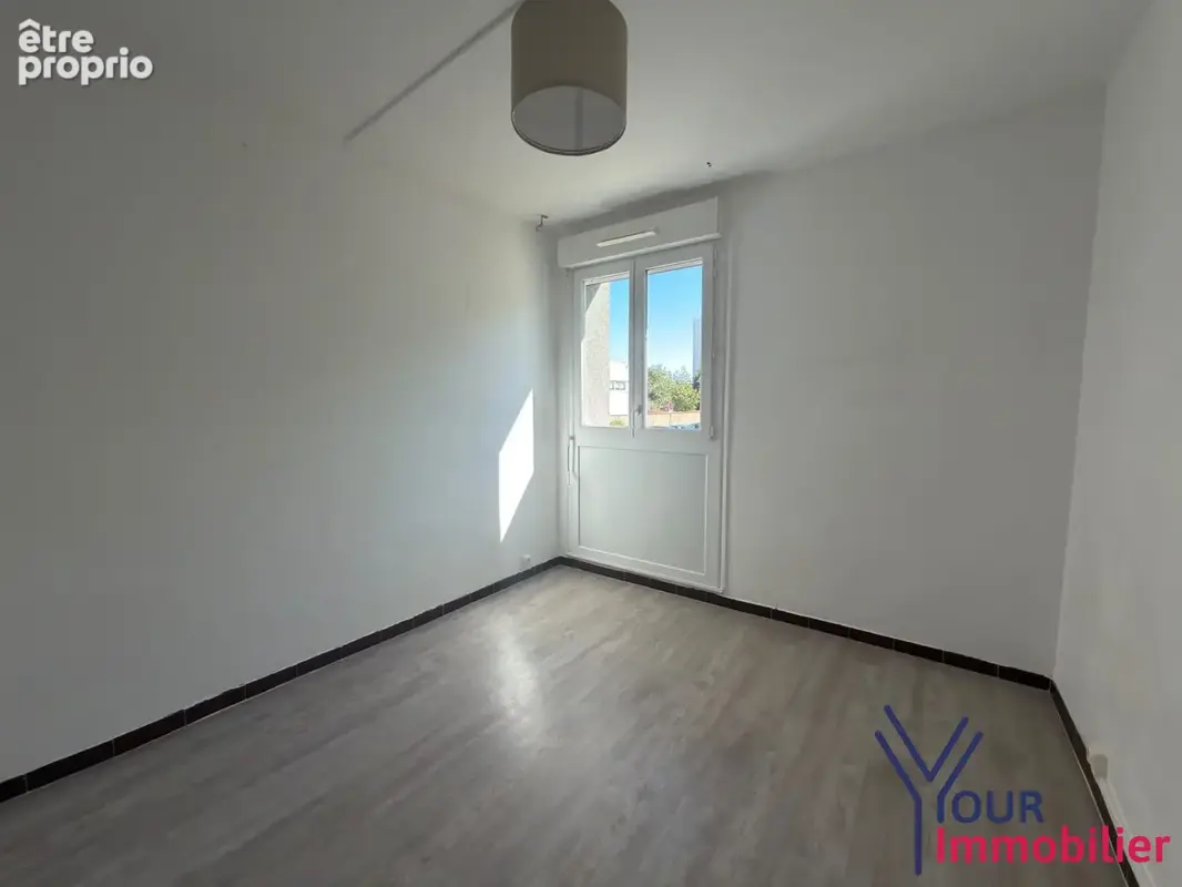 Appartement 3 pièces 67 m² à vendre à Vaulx-En-Velin (69120) - photo 3