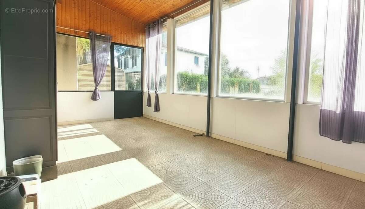 Maison à LE PASSAGE