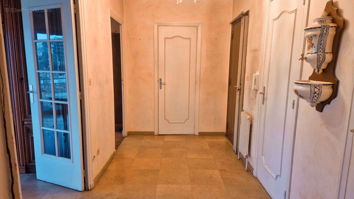 Appartement à TASSIN-LA-DEMI-LUNE