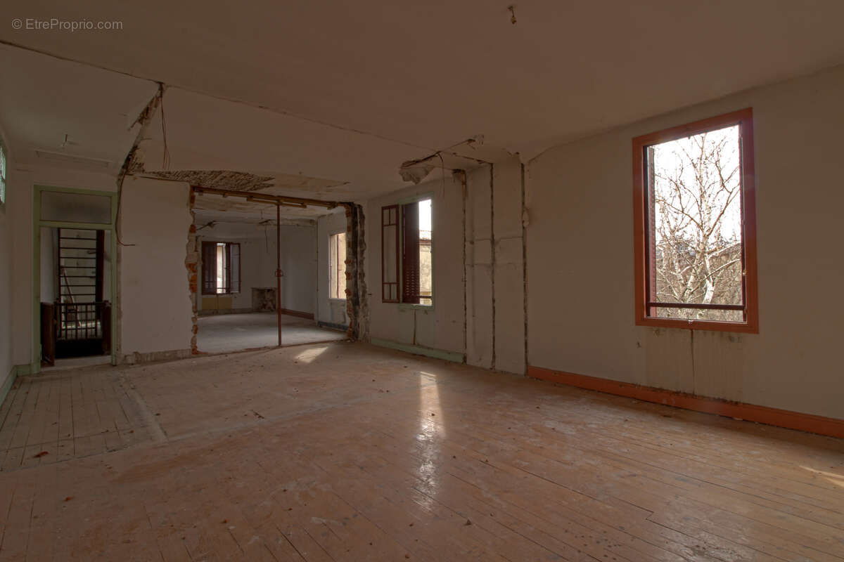 Appartement à ROMANS-SUR-ISERE